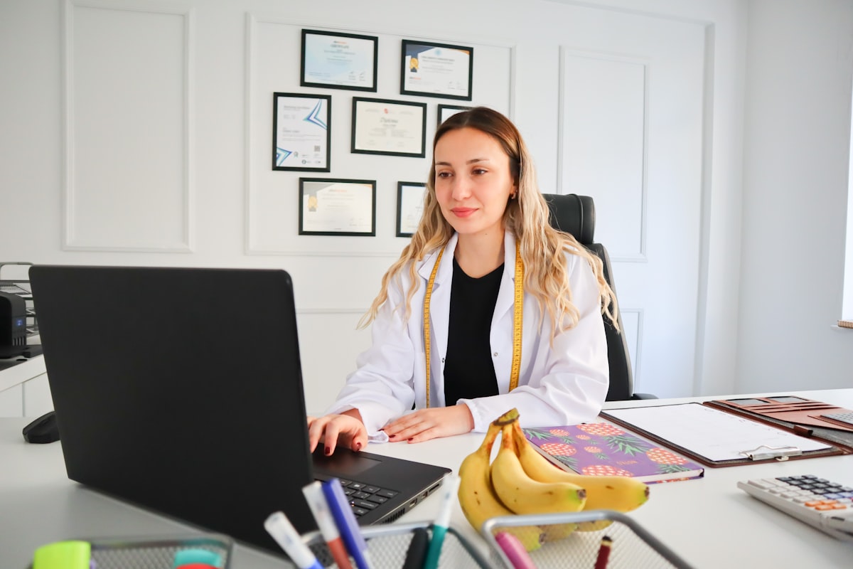 Elena Richter, Senior Nutritionist